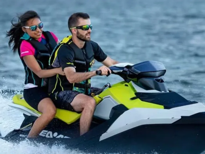 Jet ski rentals at Lakes Area R&R